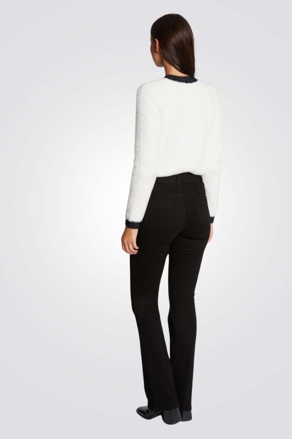 קרדיגן סריג רך בצבע לבן