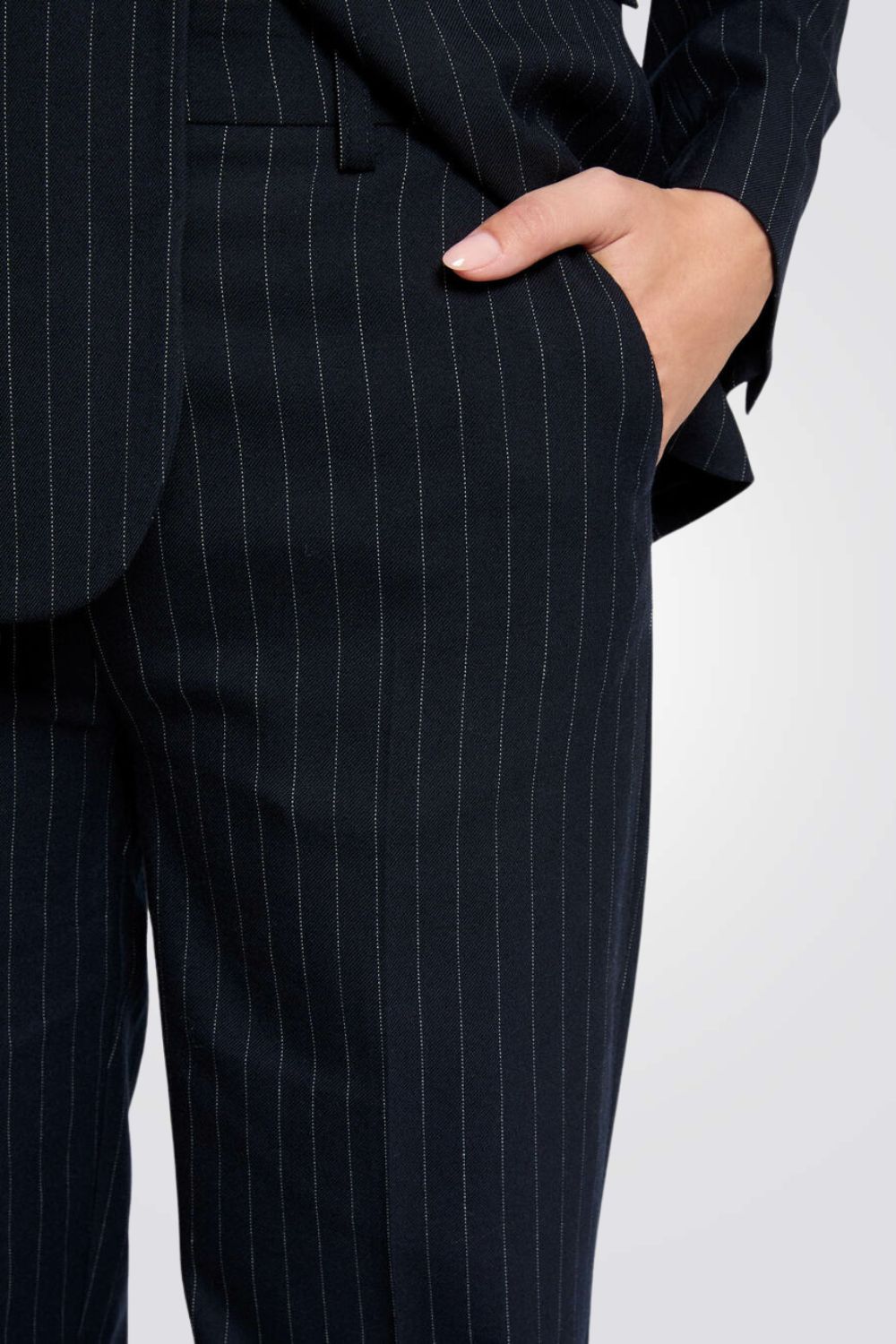 מכנסיים מחויטים פדלפון בצבע נייבי 