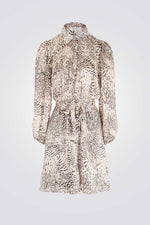 שמלה עם חגורת קשירה בהדפס מנומר