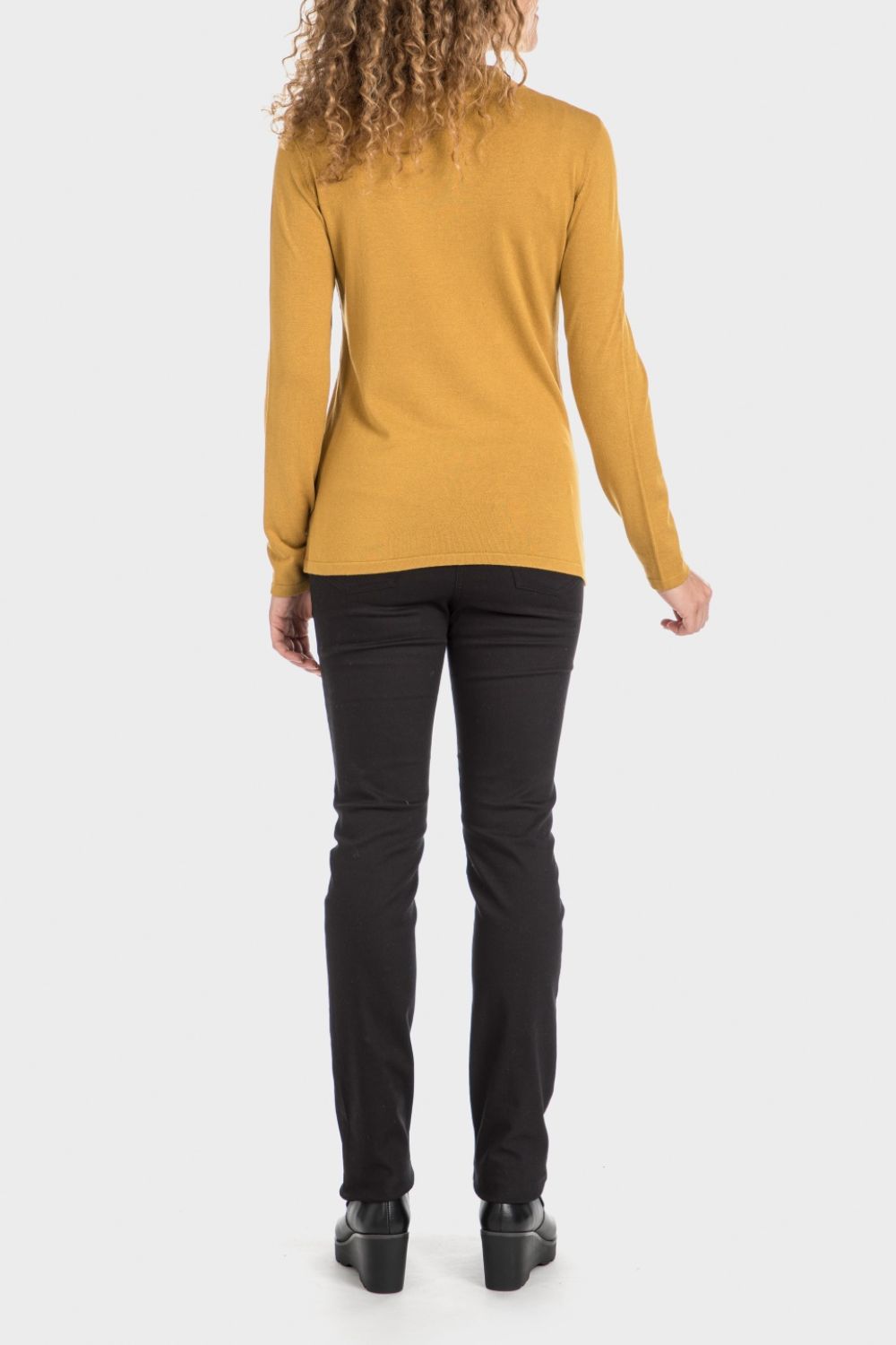 סריג בייסיק צווארון גבוה צהוב