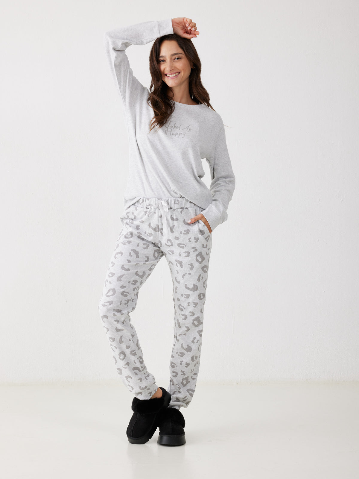 פיג'מה ארוכה בעיצוב הדפס מנומר לנשים | בוניטה דה מאס