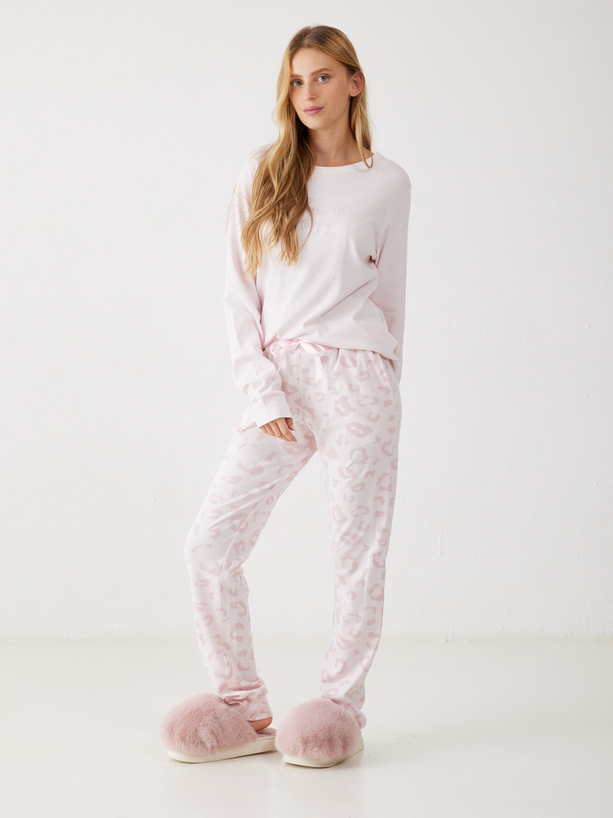 פיג'מה ארוכה בעיצוב הדפס מנומר לנשים | בוניטה דה מאס