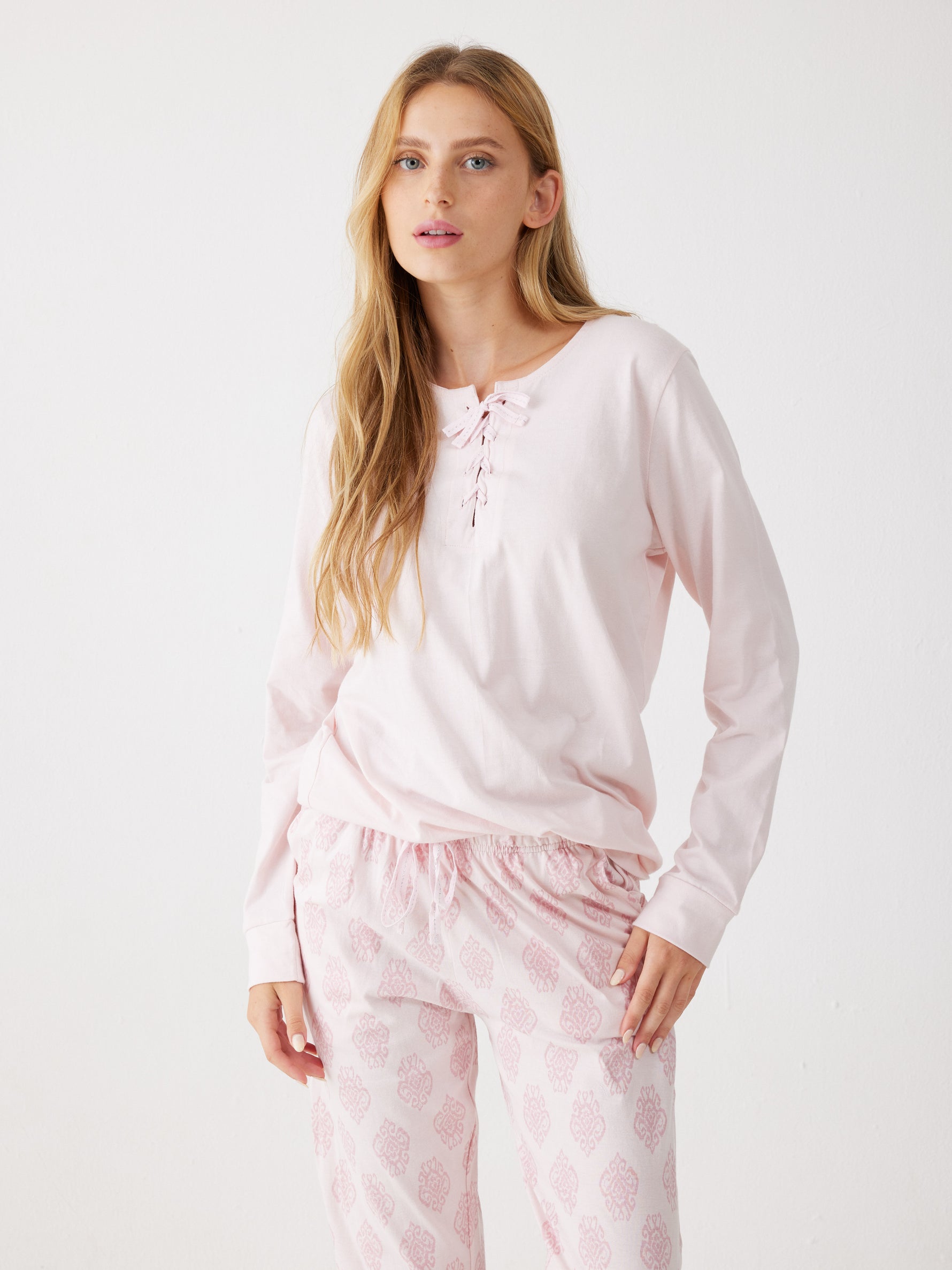 פיג'מה בעיצוב שרוכים והדפס | בוניטה דה מאס