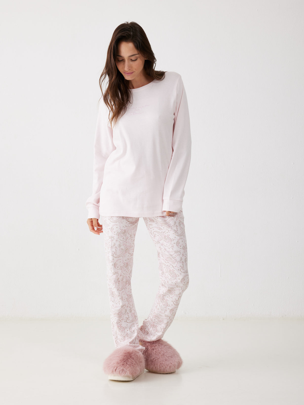 פיג'מה ארוכה בעיצוב מעוטר לנשים | בוניטה דה מאס