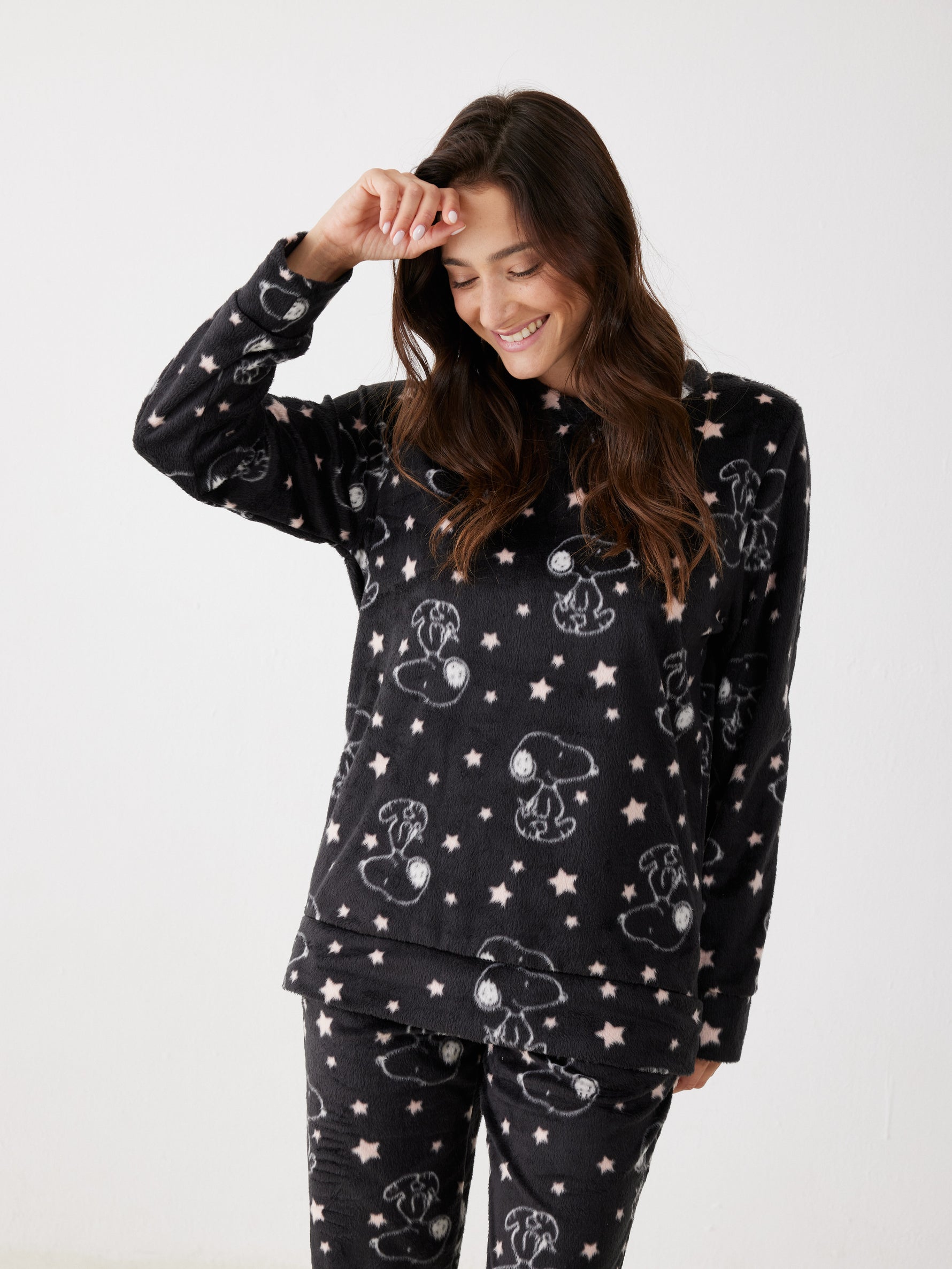 פיג'מת סנופי קטיפה לנשים | בוניטה דה מאס