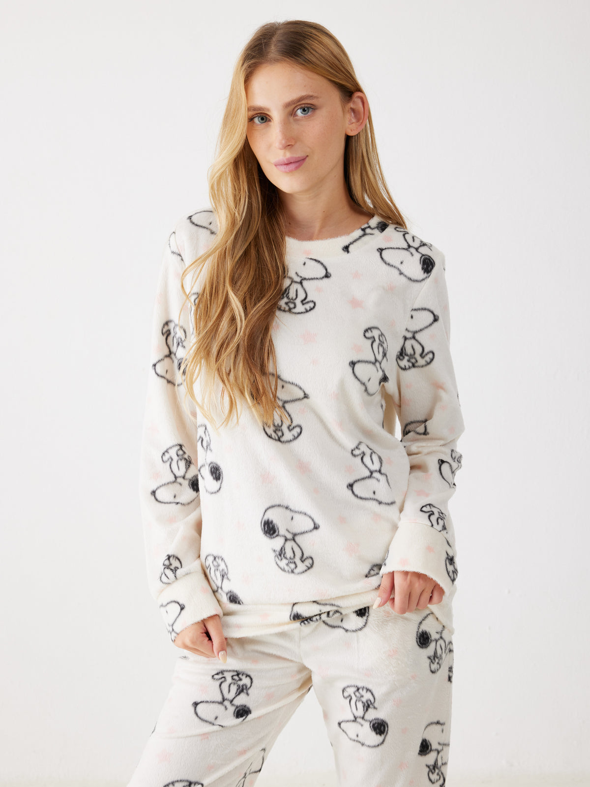 פיג'מת סנופי קטיפה לנשים | בוניטה דה מאס