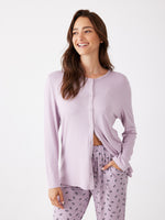 פיג'מה מכופתרת ארוכה בעיצוב עדין | טהבד