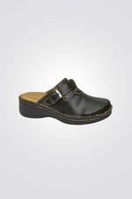 כפכפי נוחות סגורים עם רצועה ואבזם בצבע שחור