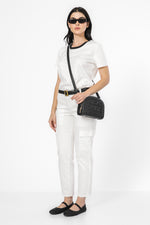 טישירט ניקי צווארון קונטרסטי בצבע לבן