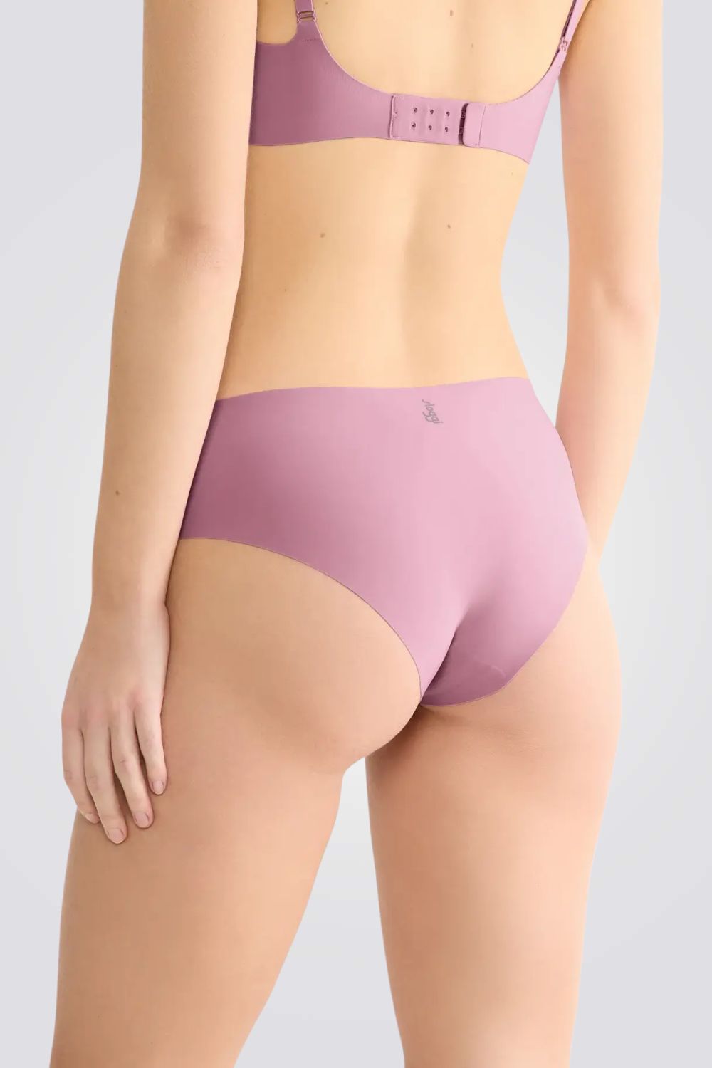 תחתוני היפסטר ללא תפרים | סלוגי