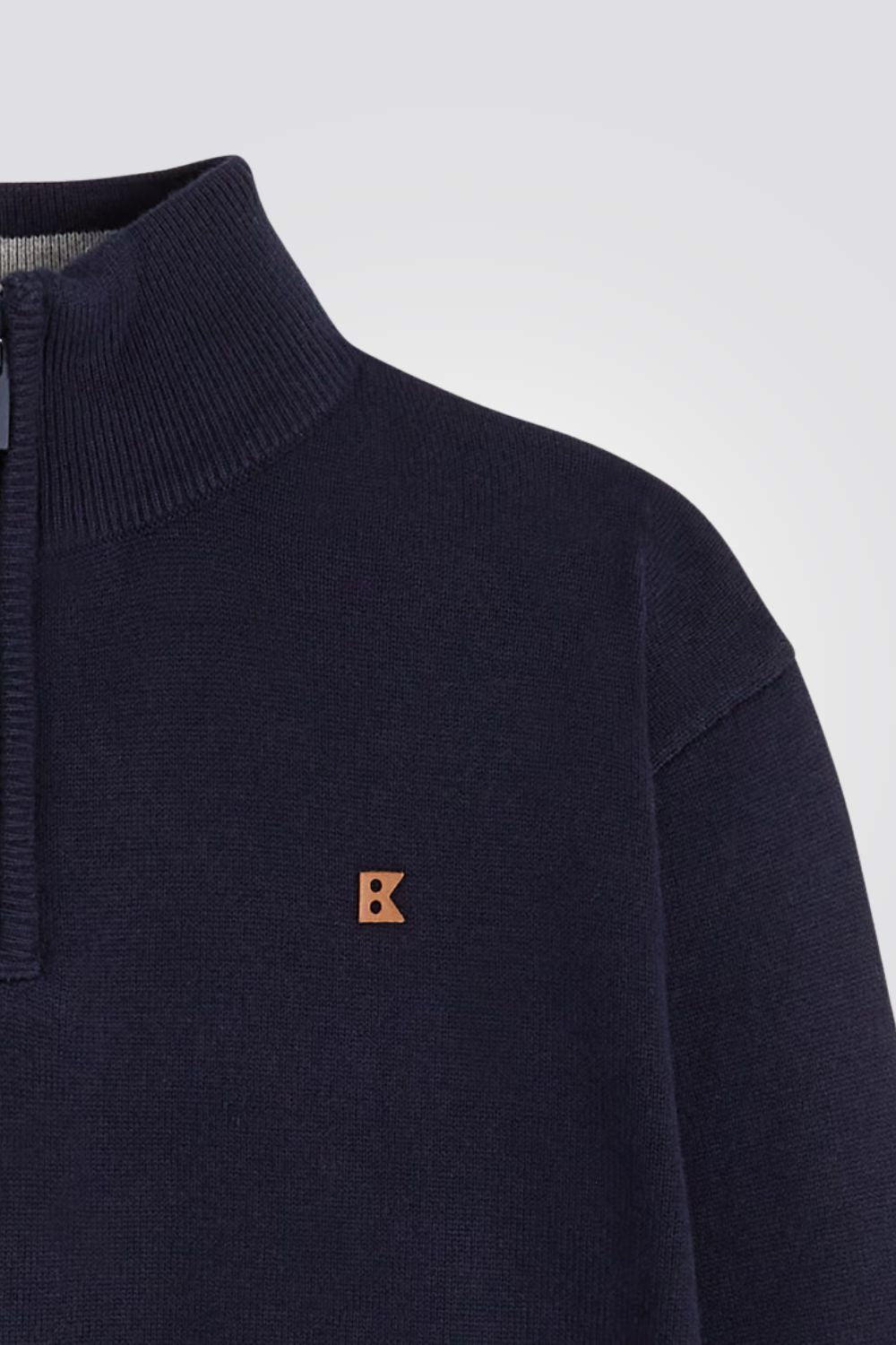 סוודר עם צווארון גבוה  | אוקיידי