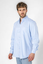 חולצה מכופתרת קלאסית