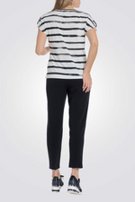 חולצת טי שירט בצבע טלק עם הדפס