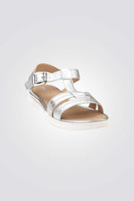 סנדלים כסופות לנשים