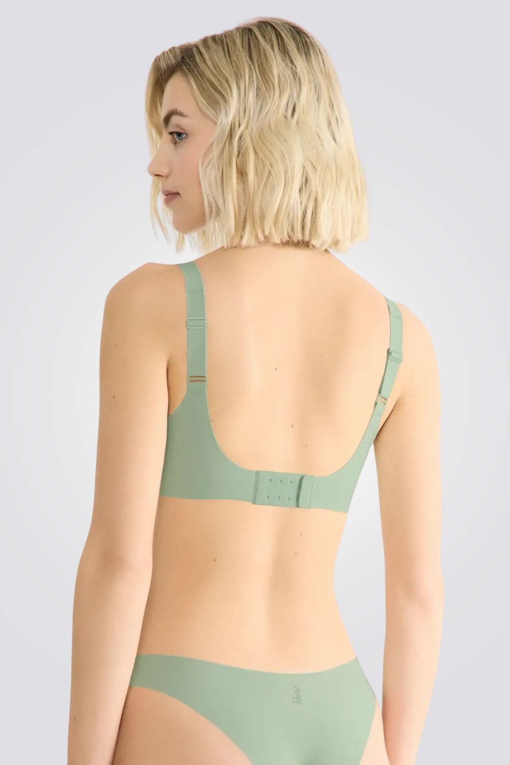 חזיית מיקרופייבר אולטרה-דק ללא ברזלים | סלוגי