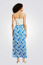 גופיה בצבע שנהב בשילוב תחרה