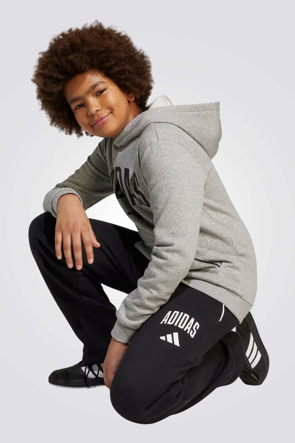 מכנסי טרנינג לילדים ולנוער