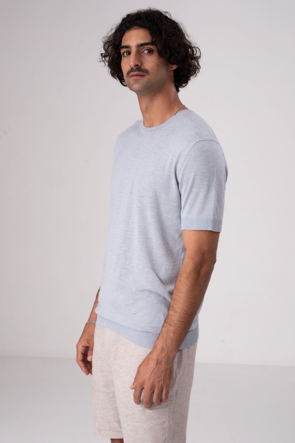 סריג טישרט קצר