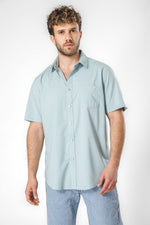 חולצה מכופתרת שרוולים קצרים