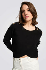 חולצת סריג שחורה עם כפתורי כתף לנשים | מורגן