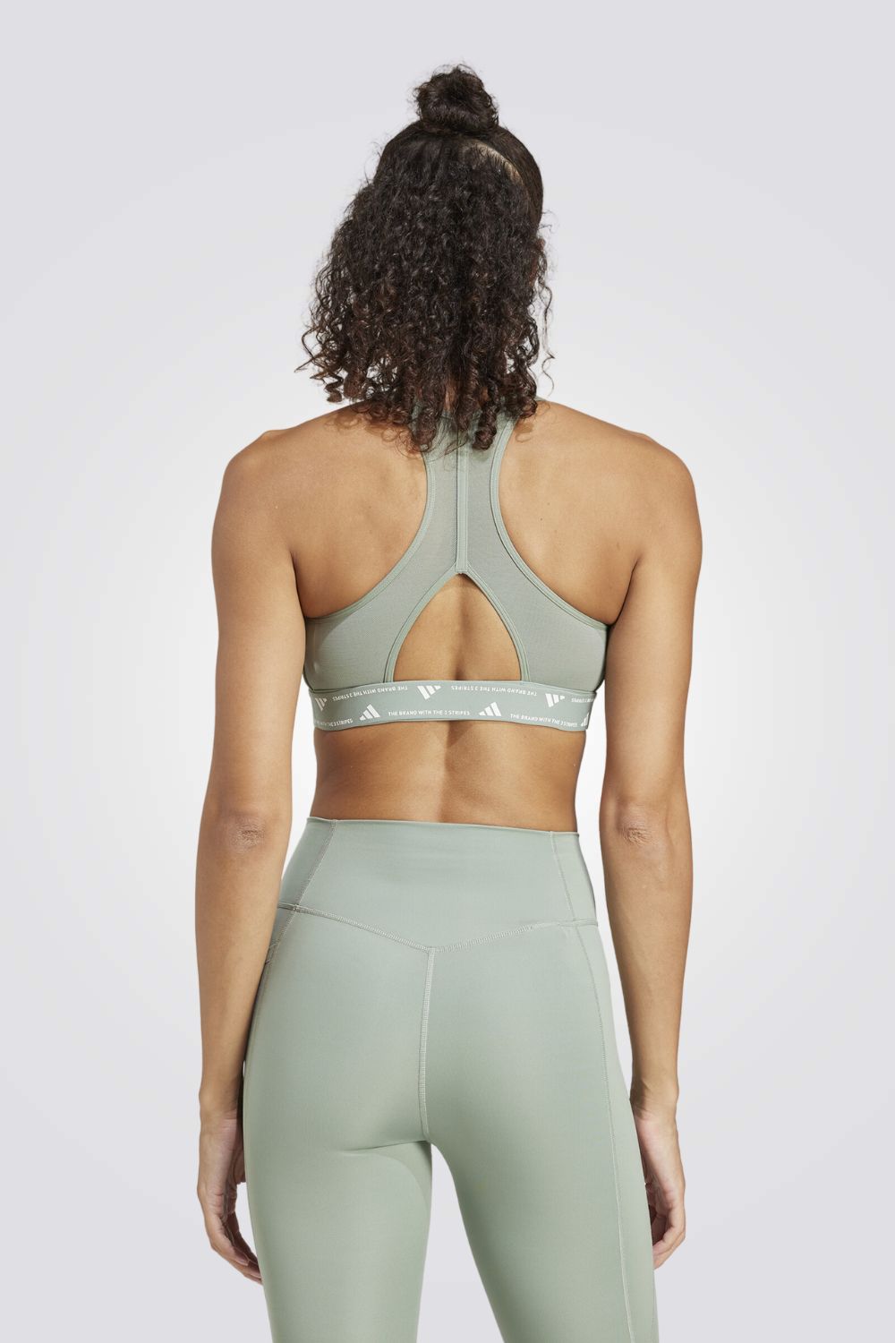 גוזיית ספורט Powerreact Training Medium  לנשים