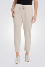 מכנסי נוחות 7/8 בצבע בז'