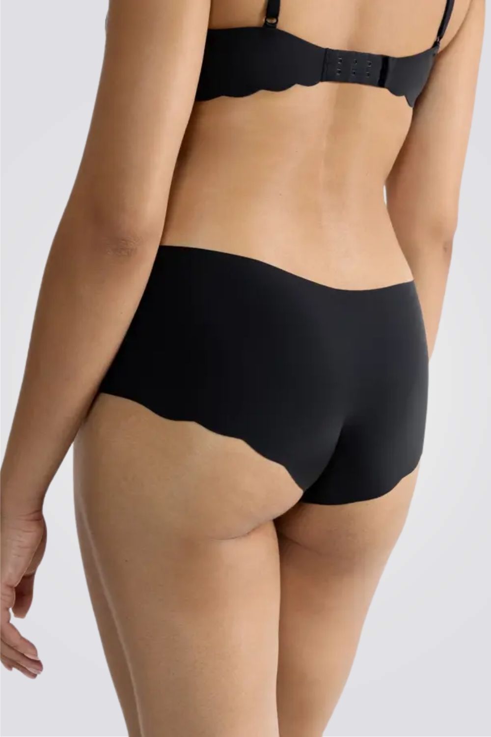 תחתוני מידי  ZERO Microfibre 2.0 Sho בצבע שחור