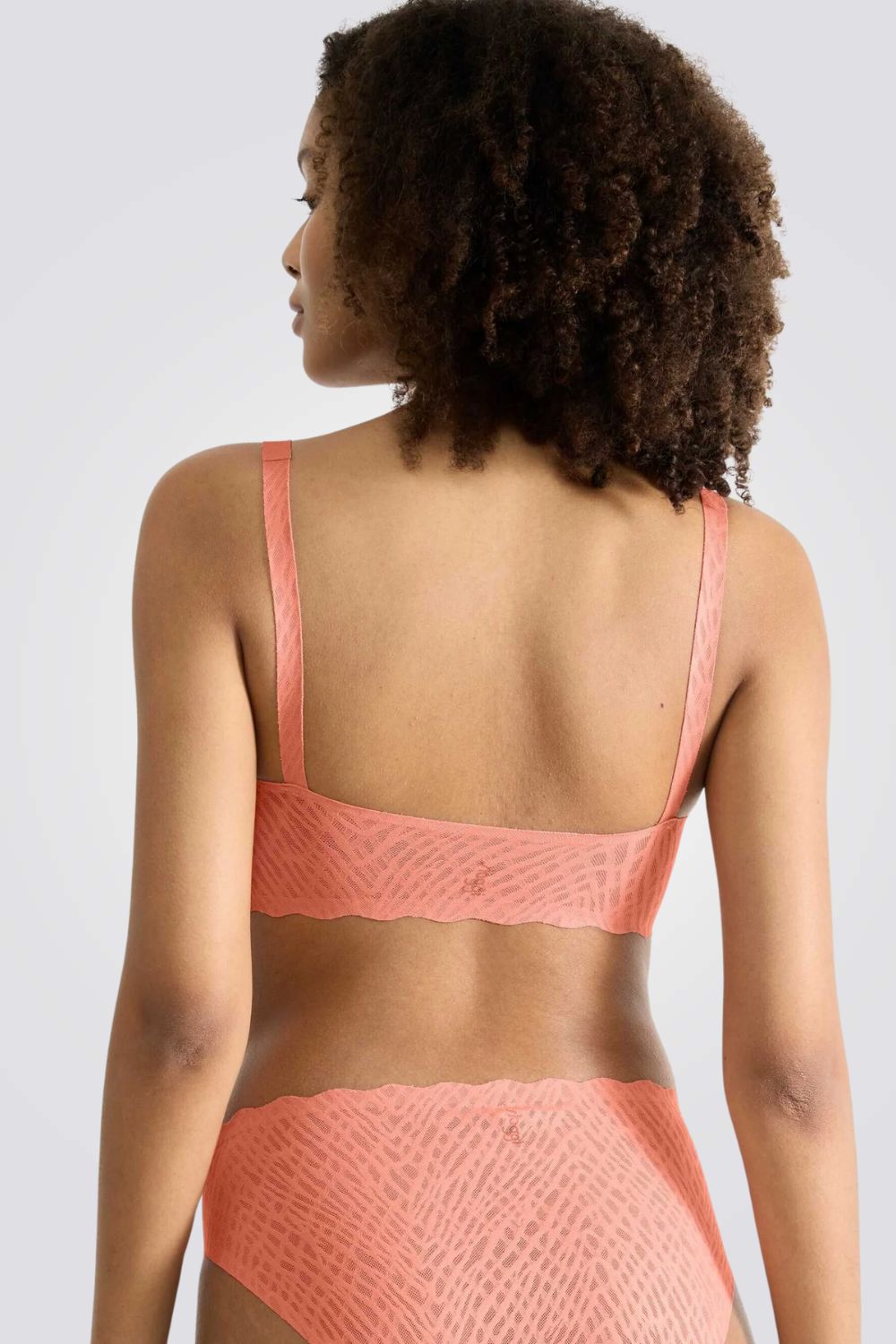 גוזייה מעוצבת לנשים