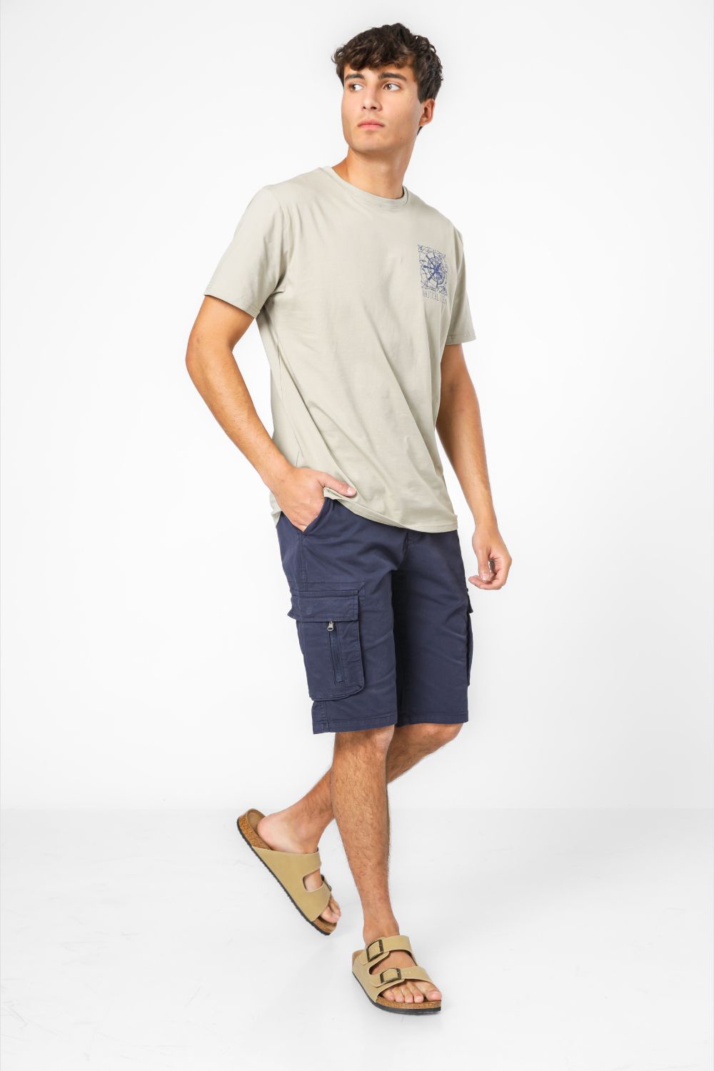 טישירט קצרה לגברים