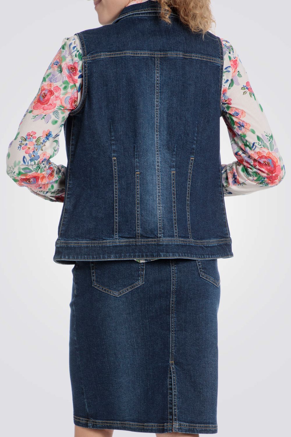 ווסט ג'ינס בצבע כחול כהה