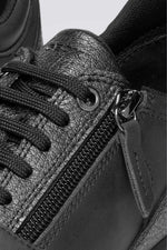 סניקרס בסגנון ספורט אלגנט לנשים | ג'יאוקס