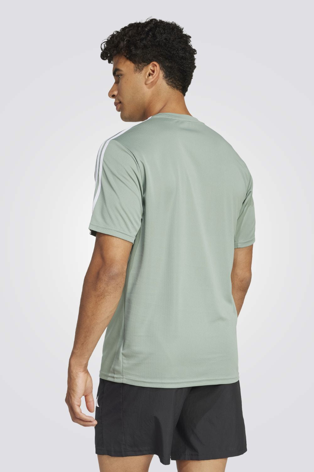 חולצת ספורט Train Essentials Base לגברים