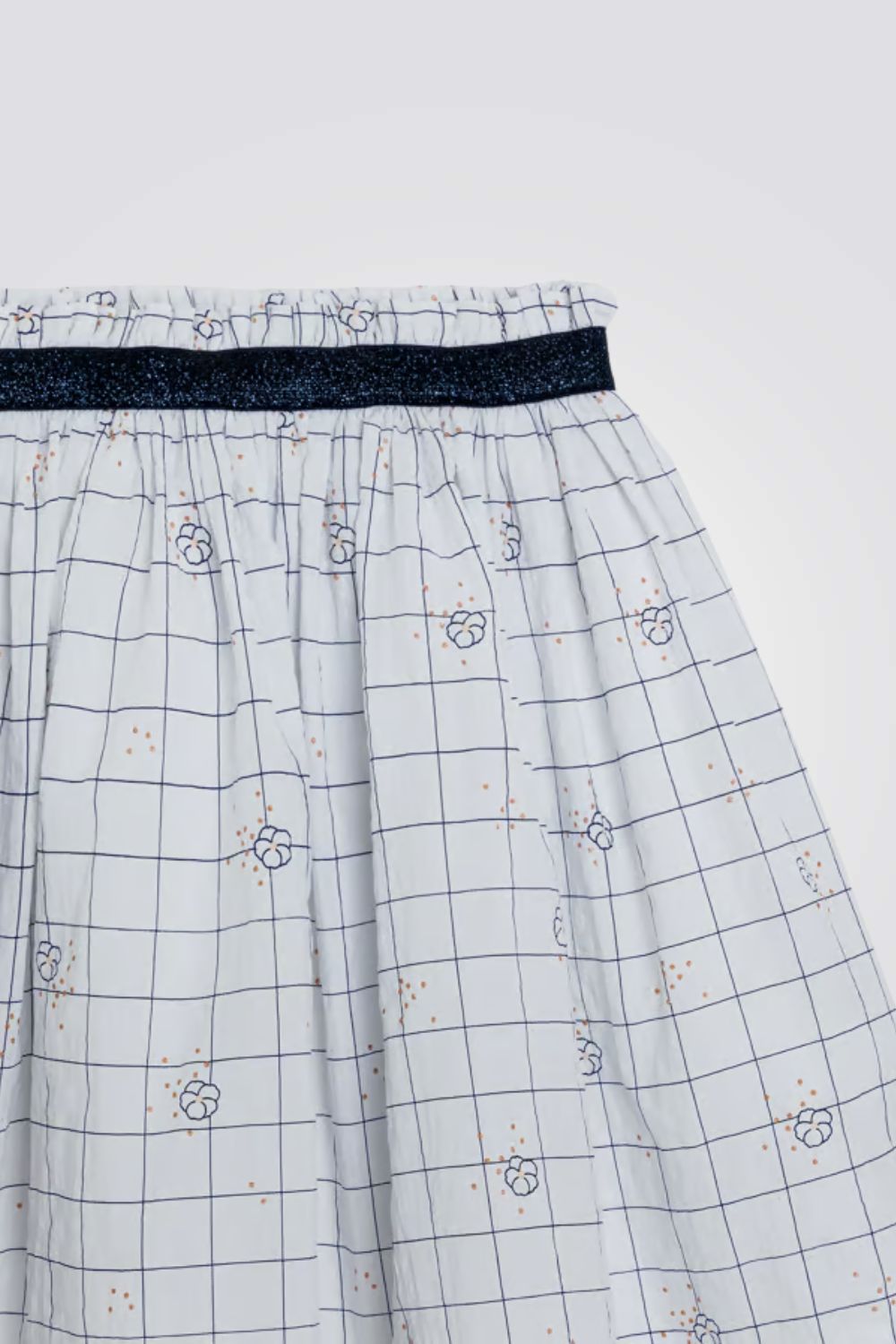 חצאית לילדות בצבע לבן משבצות 