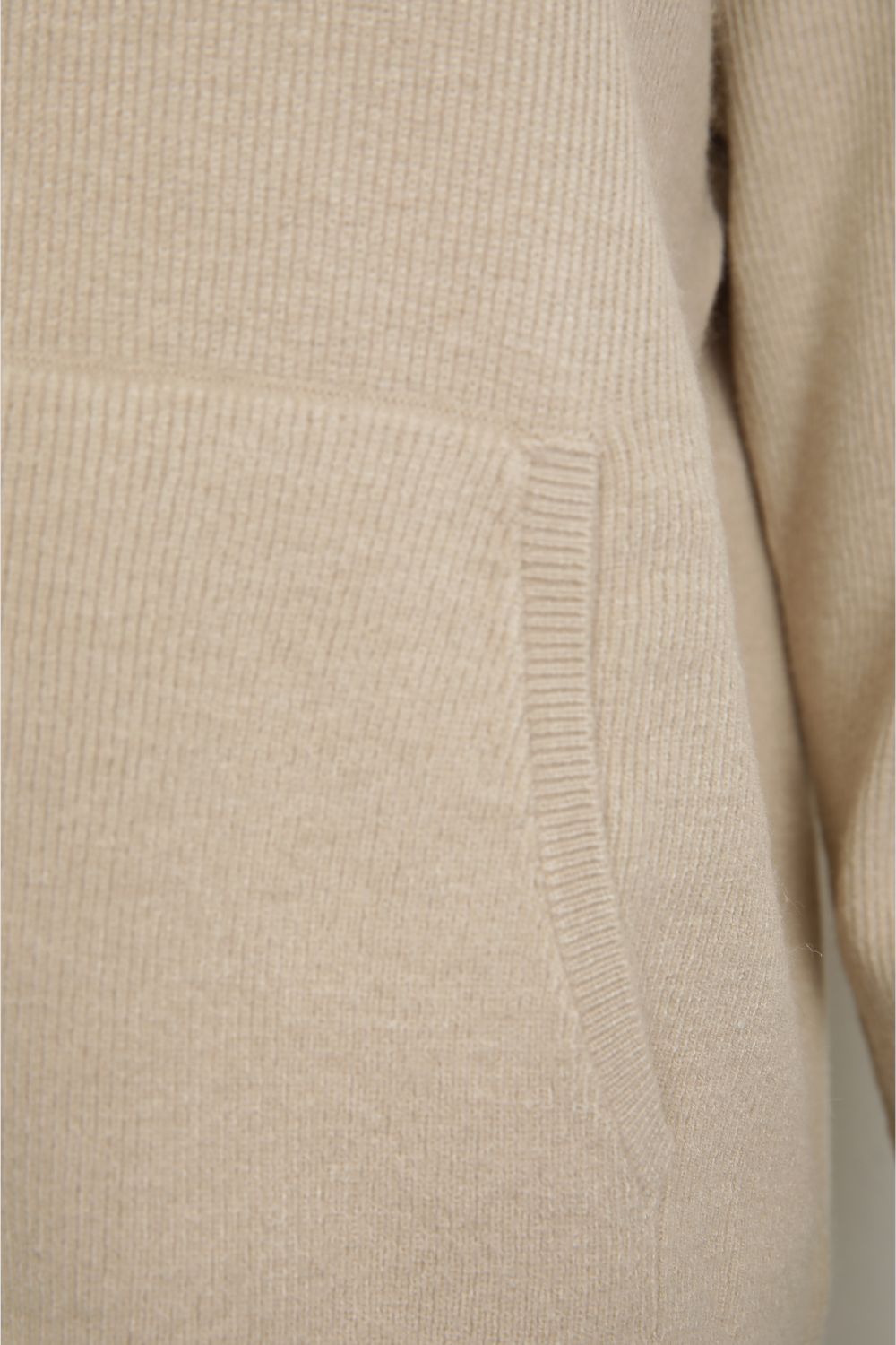 ג'קט ריב סרוג עם קפוצ'ון | קנת קול