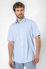 חולצה מכופתרת שרוולים קצרים