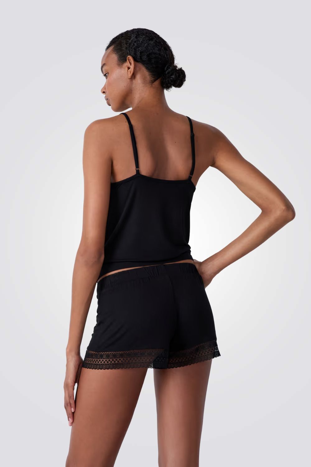 מכנס פיג'מה קצר ALBANE לנשים