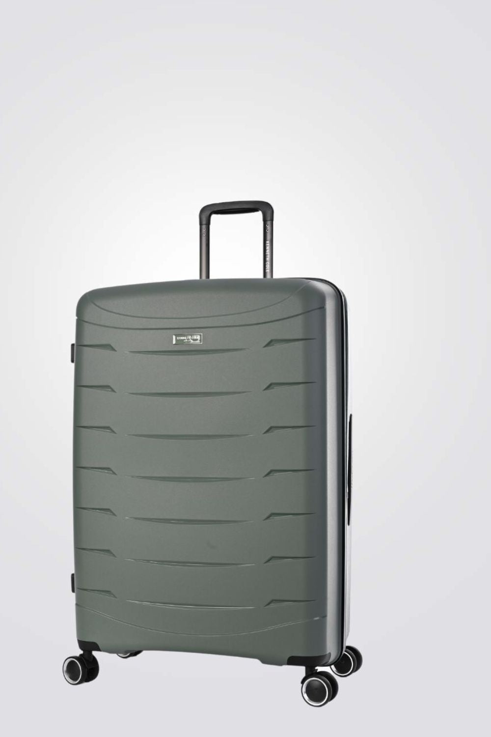 מזוודה קשיחה בינונית 24'' ESSENTIAL בצבע ירוק זית