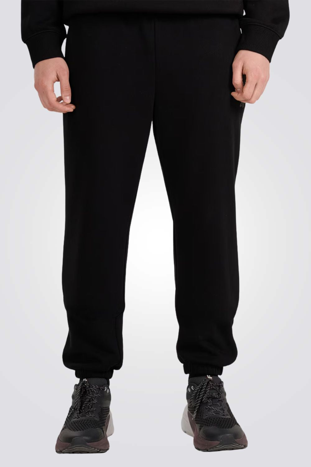 מכנסי טרנינג עם סיומת גומי לגברים | 4F