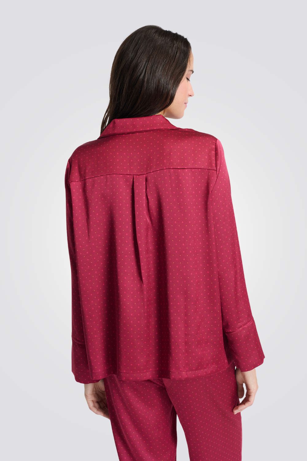 חולצת פיג’מה סאטן עם הדפס ארוכת שרוולים IRREELLE לנשים | איתם