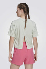 טישירט אימון קצרה לנשים