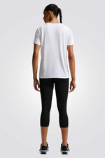 טישירט ספורט Nike Dri-FIT לנשים | נייקי