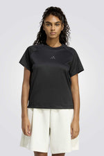 טישירט קצרה SOFT LUX לנשים | אדידס