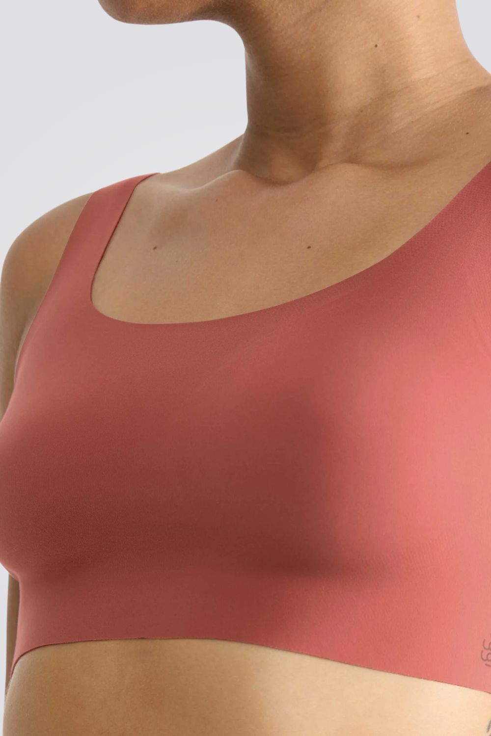 גוזייה מרופדת לנשים