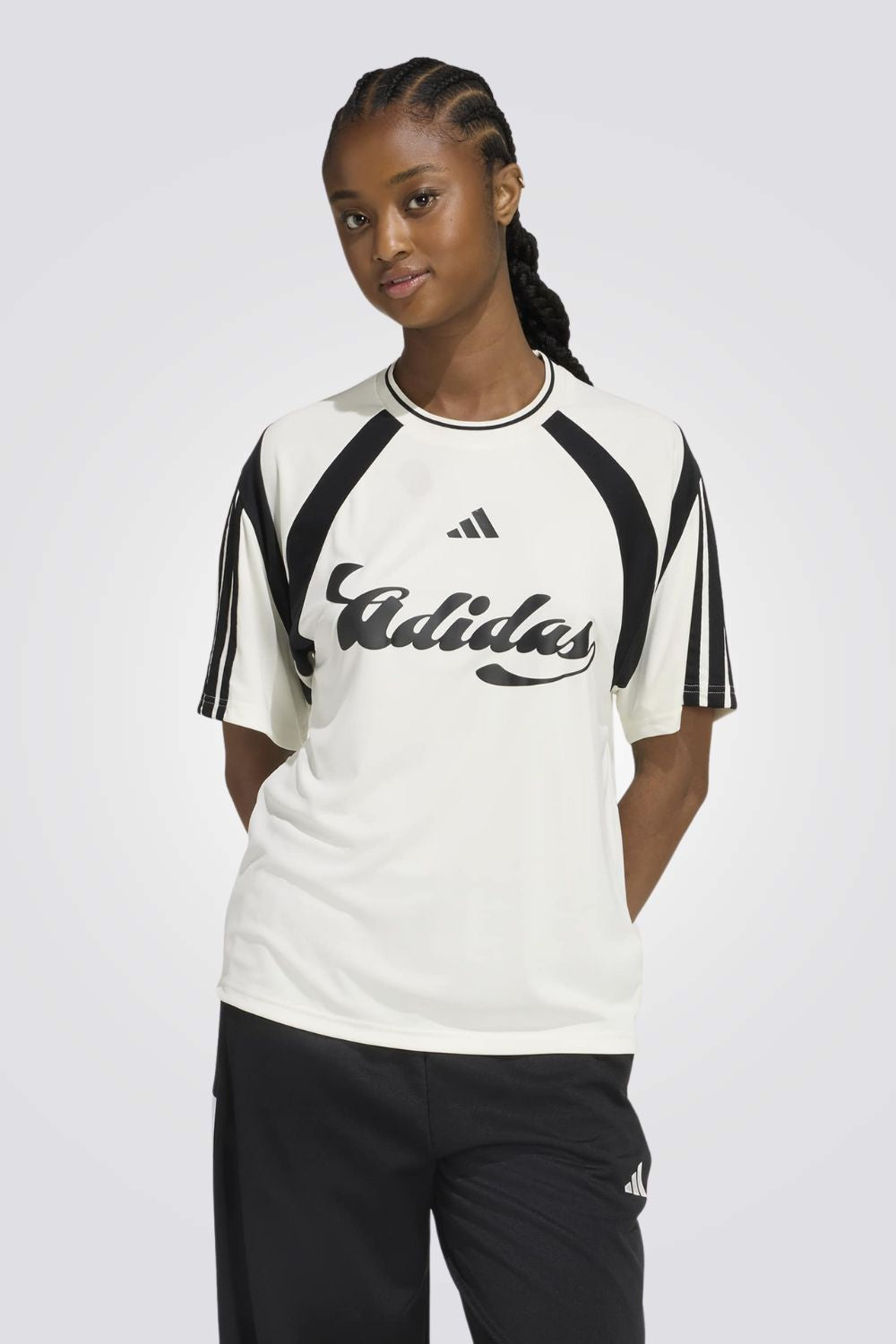 טישירט House of Tiro מעוצבת לנשים | אדידס