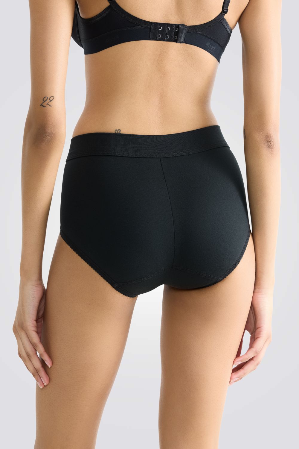 תחתוני מקסי בשילוב חגורת מותן רכה במיוחד | סלוגי