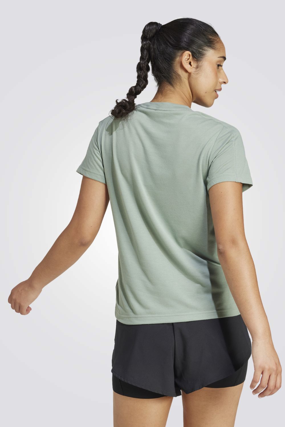 חולצת ספורט Aeroready Train Essentials לנשים