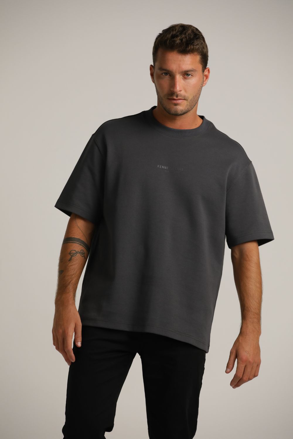 טישירט אוברסייז עם לוגו לגברים | קנת קול