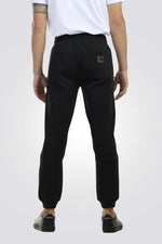 מכנסי טרנינג ספורטיביים בצבע שחור