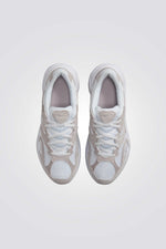 נעלי ספורט לנשים AL8 צבע לבן וניוד