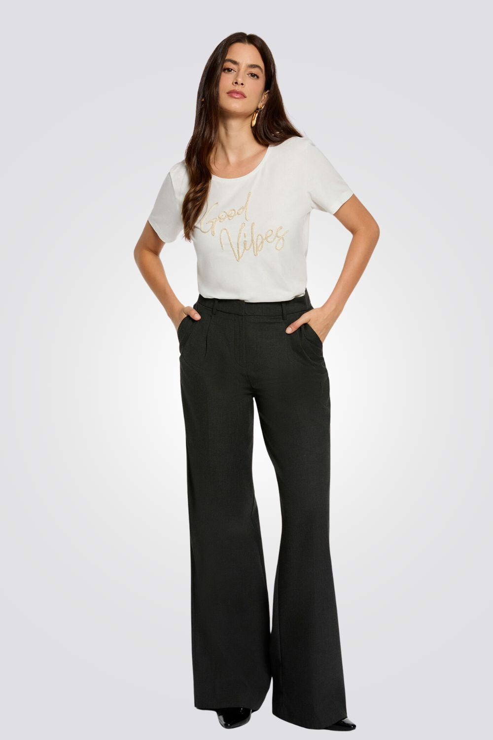 חולצת טישירט לנשים בצבע לבן עם הדפס | מורגן 
